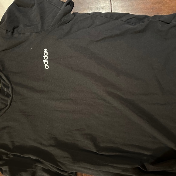 Adidas t shirt - Picture 1 of 2